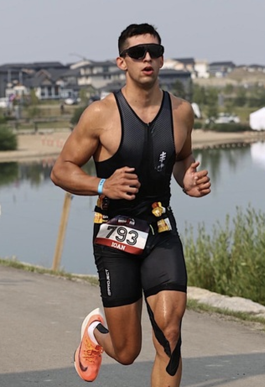 Ioan Popov competing in a triathlon