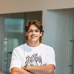 Johnny Mau